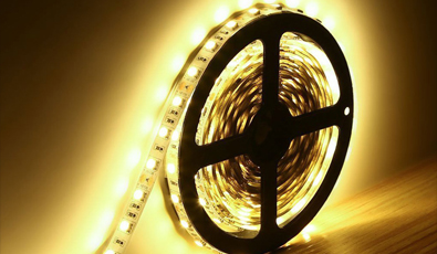 Warmwei&szlig;e LED-Streifenlichter